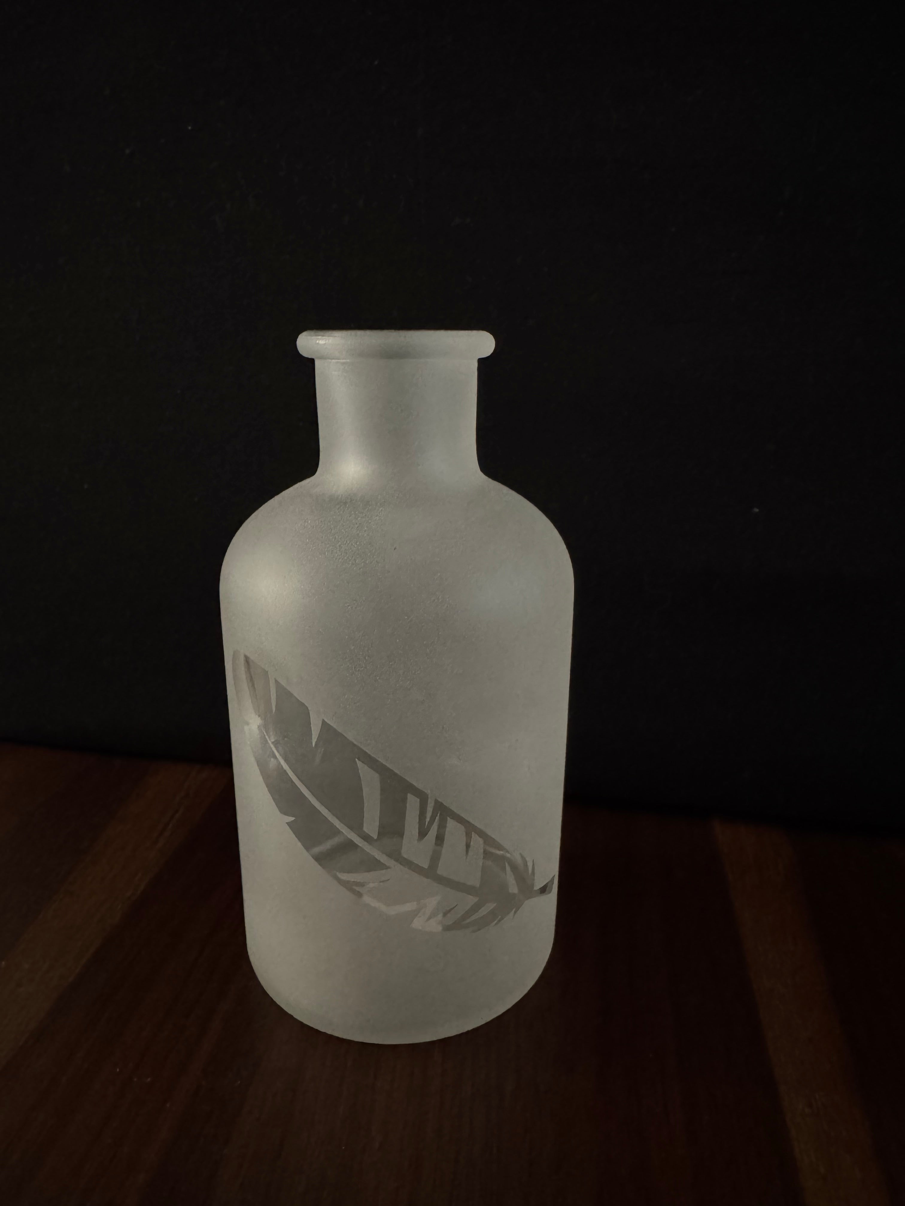 Vase Feder