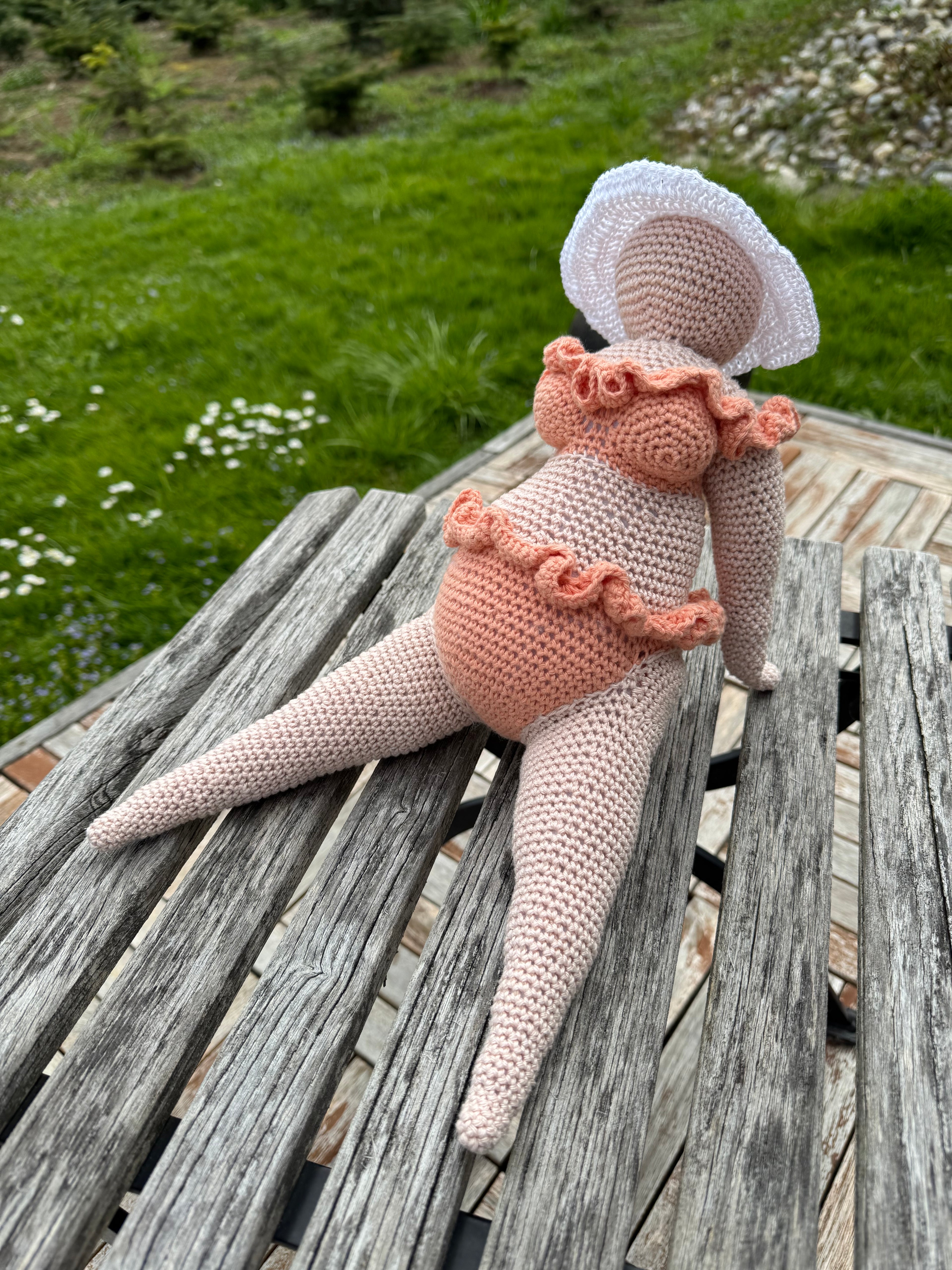sonnende Frau